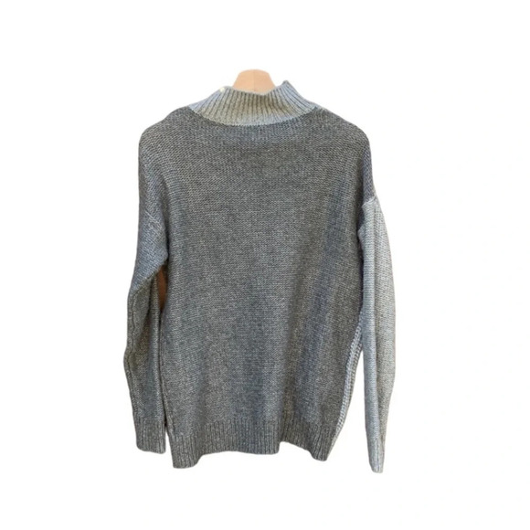 Simply Vera Wang women's size medium cable knit sweater - Picture 3 of 3